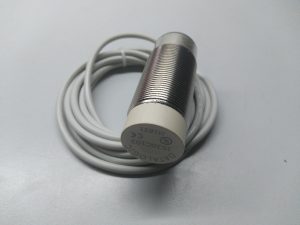 IS-30-C1-03 Inductivo 30mm (SI30-CE15 PNP NO)