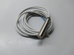 IS-12-E9-03 Sensor 10-30 Vdc NO-NC IS11D